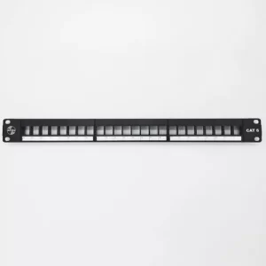 Patch Panel Cat  6 SATRA 24 PUERTOS CON 24 JACKS AZUL,NEGRO, BLANCO, ROJO INCLUIDOS ETL